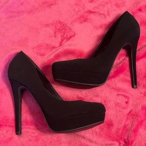 Black Suede Stilleto Heels Sz. 8